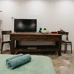 Studio Apartment Ni Na Na Na