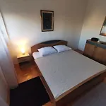 Sweet Suite Split