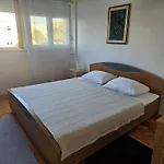 Sweet Suite Split