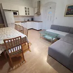 Spacious 140M2 Downtown 3 Bedroom Apartment