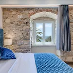 Palms Promenade Luxury Rooms