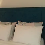 Jure Apartment