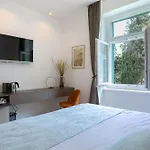 Green Park Luxury Rooms