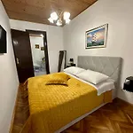 Antique Garden Villa