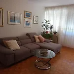 Leona Apartment-Perfect For Four