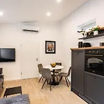 Luxury City Center House