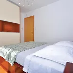 Nice Apartment In Split With Wifi