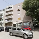 Apartment Central To Beach & Old Town