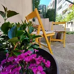 Nomi Studio Split