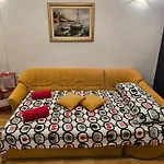 Apartment With Balcony Red Rose