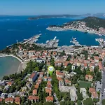 Green Oasis By Bacvice Beach, Private Parking & Garden - Casa Moro