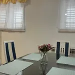 Lucy\'S Place
