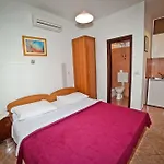 Guest House Maja