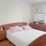 Apartment Isabela - 3 Bedrooms - Near To Mall Of Split