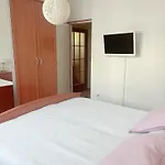 Apartment Isabela - 3 Bedrooms - Near To Mall Of Split