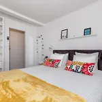 Diocletian\'S Palace Studio Prime Location, Budget-Friendly