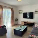 Cozy Apartment Lenny