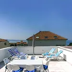 Apartment With Terrace And Free Parking - Beach Nearby