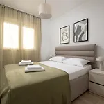 Tomas Garden Lux Apartment
