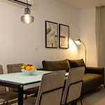 Tomas Garden Lux Apartment