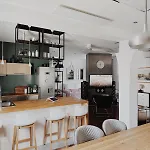 White Lotus - Luxury Apartment