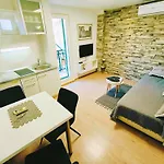 Iron Gates Apartments