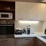 Bizzbuzz Apartment Split