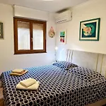 Bizzbuzz Apartment Split