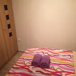 Holiday House Split