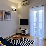 Happy Place Apartment