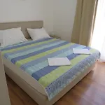 Split Holidays 3