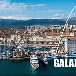 Galaxy - Futuristic Apartment Split