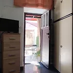 Cozy Central Studio/Room