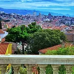 Villa Marjan - 3 Bdr, 3 Bath, Parking