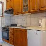 Lovely Apartment In Stobrec With Wifi