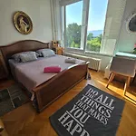 Blue Sea View Apartment
