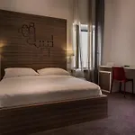 Slavija Culture Heritage Hotel