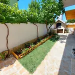 Apartment With Private Swimming Pool