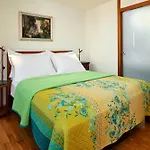 Top Croliday Rooms