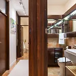 Mariuci Residence With Lush Terrace And Private Garage