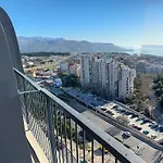 Magic View Luxury Penthouse With Jacuzzi And Sea View