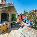 Amazing Home In Split With Wifi