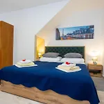 Studio Apartmani Belly