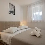 Apartment Vedran Split