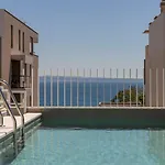 The Pleasurist - Apartment With Private Heated Pool And Terrace