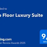 Top Floor Luxury Suite