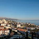 Luxury Apartment Near The Beach