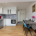 House Niko M With 6 Apartments