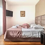 Kasa Rooms 1