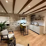 Dani Apartments